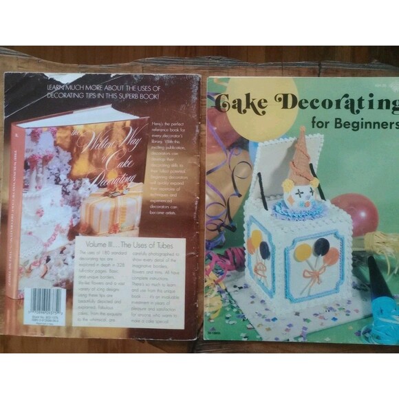 Set of Two Cake Decorating Instruction Books Wilton & Craft Course Vintage GUC - Picture 3 of 5